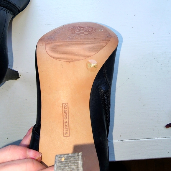 Vince Camuto Black Ankle Boots - Picture 4 of 5